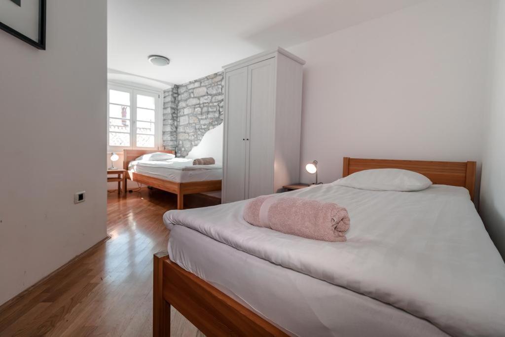 Apartments Artemus Music Πιράν Εξωτερικό φωτογραφία